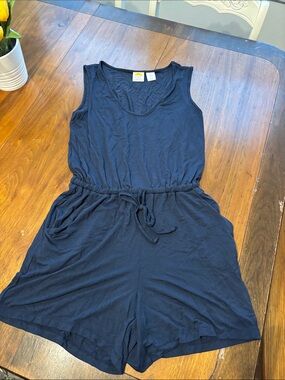 Navy Romper size xs
